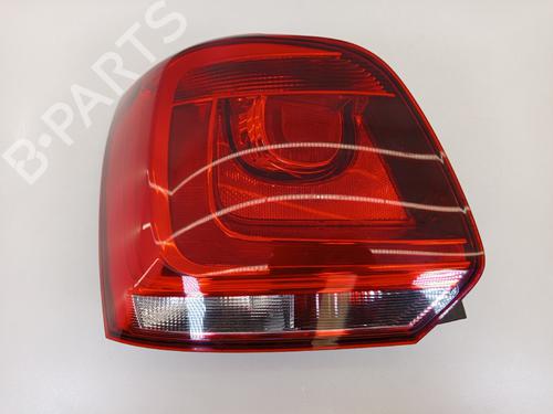 Venstre baglygte Venstre baglygte VW POLO V (6R1, 6C1) 1.2 TDI (75 hp) 26180856 26180856