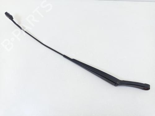 Used Front windshield wiper arm Front windshield wiper arm 26180857 26180857