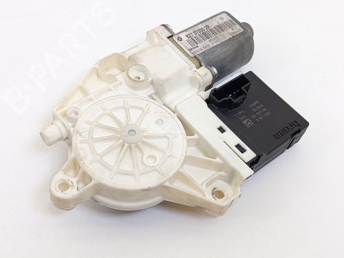 Used Left rear window motor Left rear window motor RENAULT MEGANE III Grandtour (KZ0/1) 1.5 dCi (KZ1M, KZ1W, KZ0R) (106 hp) 27310991 27310991