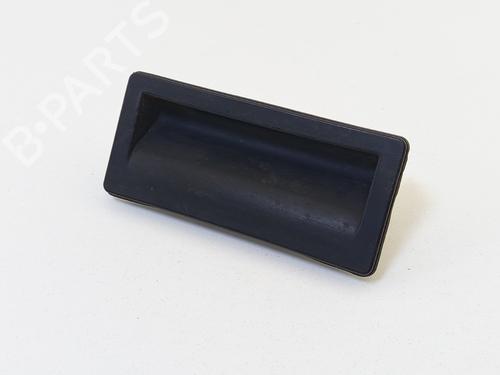 Used Tailgate handle Tailgate handle AUDI A4 B8 (8K2) 2.0 TDI (143 hp) 28124581 28124581