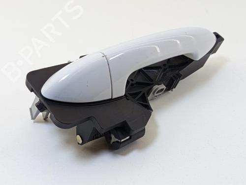 front-right-exterior-door-handle-kia-venga-yn-2010-2011-2012-2013-2014-2015-2016-2017-2018-2019-30129136 main image