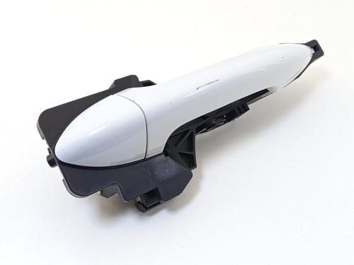 rear-right-exterior-door-handle-kia-venga-yn-2010-2011-2012-2013-2014-2015-2016-2017-2018-2019-30129137 main image