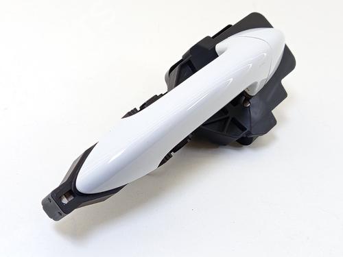 rear-left-exterior-door-handle-kia-venga-yn-2010-2011-2012-2013-2014-2015-2016-2017-2018-2019-30148442 main image