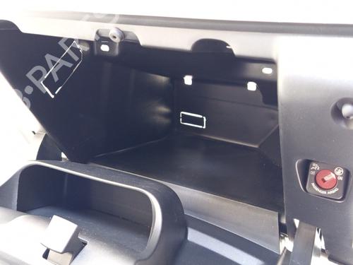 Glove box PEUGEOT 2008 I (CU_) 1.2 THP 110 / PureTech 110 | BP30877029C95 - Image 8