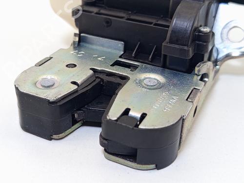 Tailgate lock VW PASSAT B8 (3G2, CB2) 1.6 TDI | BP31344424C101 - Image 4