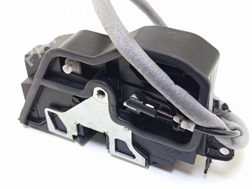 Front left lock BMW 3 Coupe (E92) 320 d | BP31838887C98 - Image 4