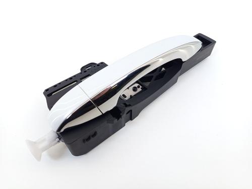 rear-left-exterior-door-handle-renault-megane-iv-grandtour-k9amn_-2016-32672578 main image