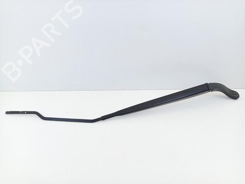 front-windshield-wiper-arm-renault-megane-iv-grandtour-k9amn_-2016-32745659 main image