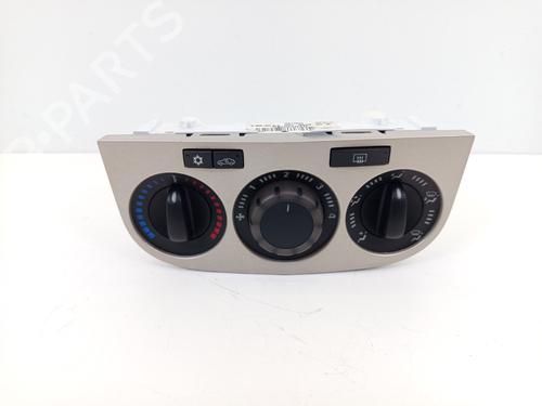 Used Climate control Climate control OPEL CORSA D (S07) 1.2 (L08, L68) (80 hp) 32983791 32983791