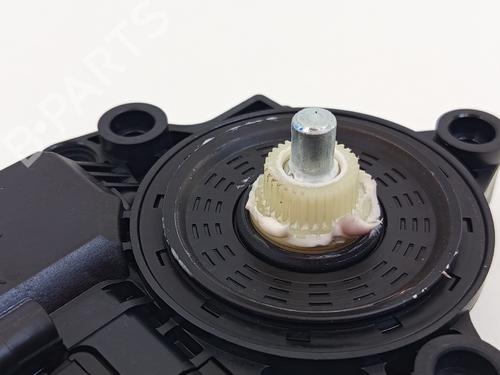 Left front window motor KIA CEE'D Sportswagon (JD) 1.6 CRDi 136 | BP33162608E21 - Image 7