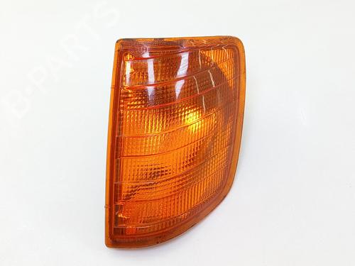 Used Left front indicator Left front indicator MERCEDES-BENZ 124 Saloon (W124) 300 D (124.130) (113 hp) 26449947 26449947