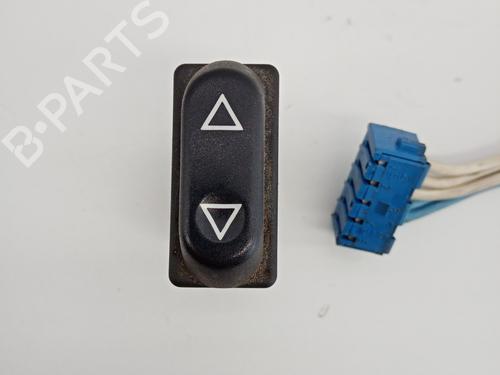 Used Right front window switch Right front window switch PEUGEOT 306 (7B, N3, N5) 1.9 SLD (68 hp) 21030371 21030371