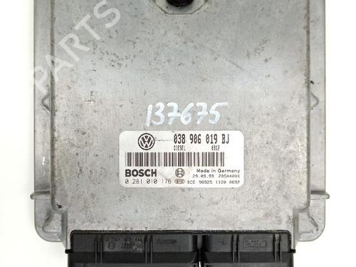 Used Engine control unit (ECU) Engine control unit (ECU) VW PASSAT B5 (3B2) 1.9 TDI (115 hp) 21038097 21038097