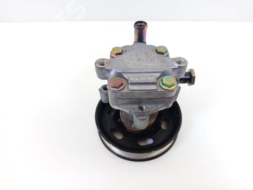 Used Steering pump Steering pump VW BORA I (1J2) 1.9 TDI (115 hp) 32681492 32681492