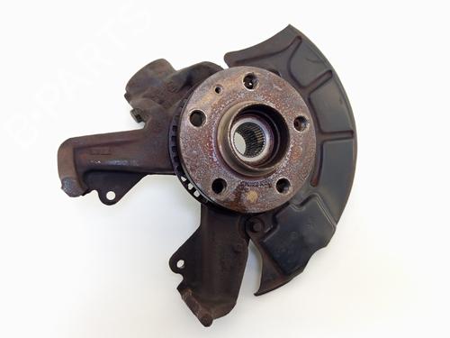 Used Left front steering knuckle Left front steering knuckle VW GOLF IV (1J1) 1.9 TDI (110 hp) 30888725 30888725