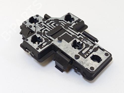 Used Lamp holder Lamp holder SKODA FELICIA II (6U1) 1.3 (54 hp) 30082225 30082225