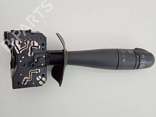 Comutador piscas / escovas Comutador piscas / escovas RENAULT CLIO II (BB_, CB_) 1.2 (BB0A, BB0F, BB10, BB1K, BB28, BB2D, BB2H, CB0A,... (58 hp) 21030175 21030175