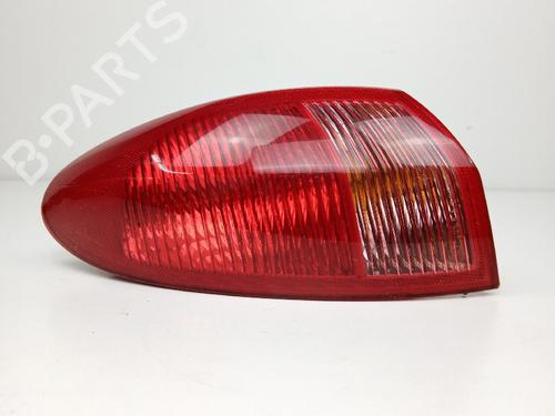 Venstre baglygte Venstre baglygte ALFA ROMEO 147 (937_) 1.6 16V T.SPARK (937.AXA1A, 937.AXB1A, 937.BXB1A) (120 hp) 21038282 21038282