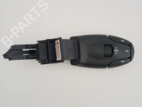 Used Steering wheel controls Steering wheel controls CITROËN XSARA (N1) 1.4 HDi (68 hp) 21034291 21034291