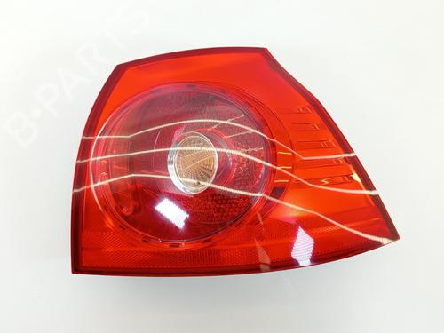 right-taillight-vw-golf-v-1k1-2003-2004-2005-2006-2007-2008-2009-2010-25783301 main image