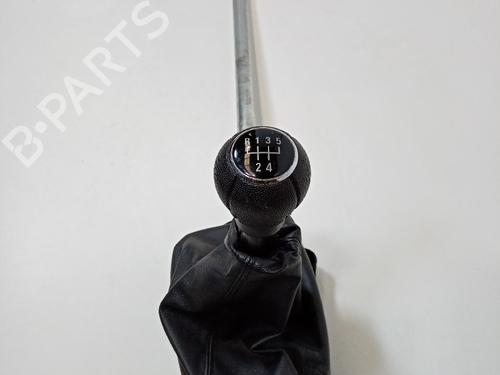 Used Gear lever Gear lever OPEL MERIVA A MPV (X03) 1.4 16V Twinport (E75) (90 hp) 21036880 21036880
