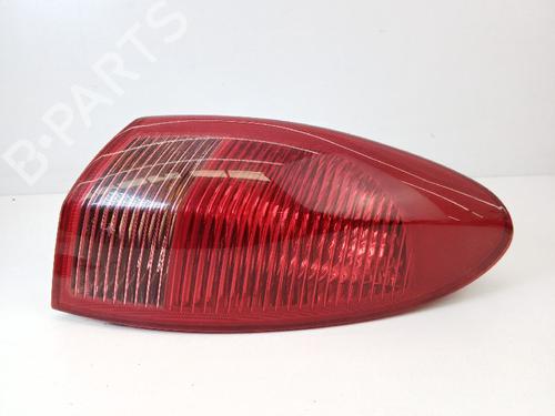 right-taillight-alfa-romeo-147-937_-03323010-2000-2001-2002-2003-2004-2005-2006-2007-2008-2009-2010-21040115 main image