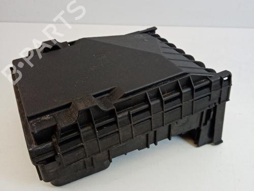 Used Fuse box Fuse box VW PASSAT B6 (3C2) 2.0 TDI (140 hp) 21036305 21036305