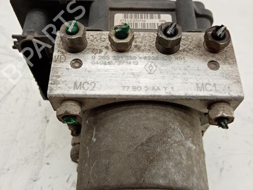 Used ABS pump ABS pump RENAULT MODUS / GRAND MODUS (F/JP0_) 1.2 16V Hi-Flex (75 hp) 21029719 21029719