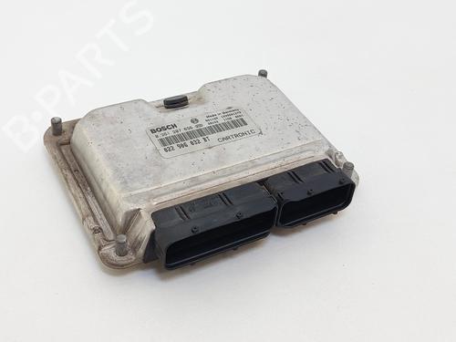 Used Engine control unit (ECU) Engine control unit (ECU) PORSCHE CAYENNE (9PA) Turbo 4.5 (450 hp) 26125022 26125022