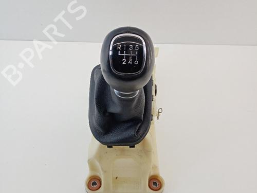 Used Gear lever Gear lever KIA RIO III (UB) 1.4 CVVT (109 hp) 21042636 21042636