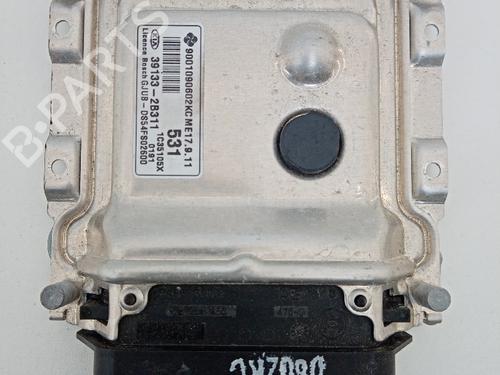 Used Engine control unit (ECU) Engine control unit (ECU) KIA RIO III (UB) 1.4 CVVT (109 hp) 21042618 21042618