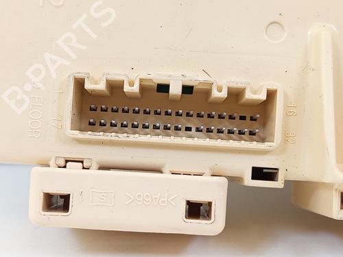 Fuse box KIA CEE'D Sportswagon (JD) 1.6 CRDi 136 | BP33291066E1 - Image 9