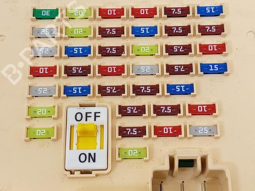 Fuse box KIA CEE'D Sportswagon (JD) 1.6 CRDi 136 | BP33291066E1 - Image 10