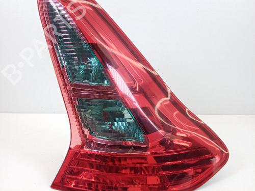 Used Right taillight Right taillight 21040316 21040316
