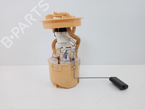 Used Fuel pump Fuel pump VOLVO C30 (533) 1.6 D (109 hp) 21041930 21041930