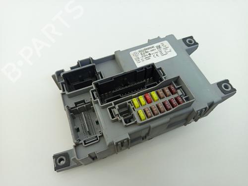 fuse-box-fiat-grande-punto-199_-2005-23886178 main image