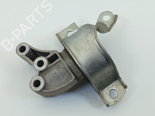 Used Engine mount Engine mount FIAT 500 C (312_) 1.2 (312CXA1A, 312AXA1A) (69 hp) 24418601 24418601