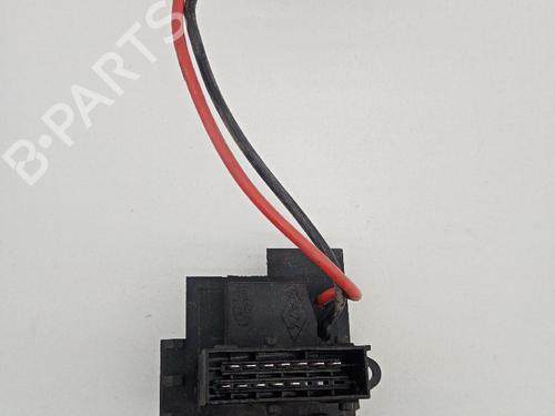Used Heater resistor Heater resistor RENAULT KANGOO Express (FC0/1_) 1.5 dCi (FC1E) (68 hp) 21037303 21037303