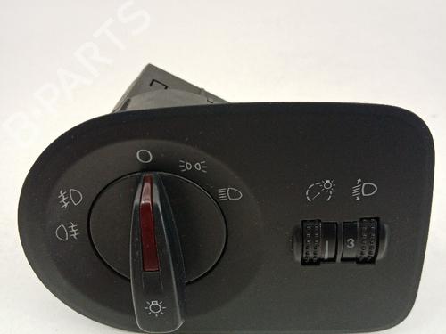 Used Headlight switch Headlight switch SEAT IBIZA IV (6J5, 6P1) 1.6 TDI (90 hp) 21036782 21036782