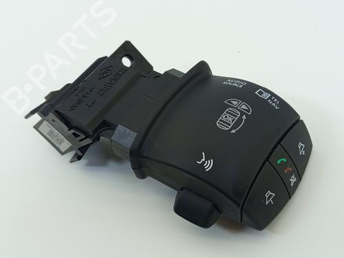Used Steering wheel controls Steering wheel controls RENAULT MEGANE III Grandtour (KZ0/1) 1.5 dCi (86 hp) 24318002 24318002