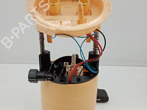Used Fuel pump Fuel pump BMW 1 (E81) 118 d (143 hp) 21033155 21033155