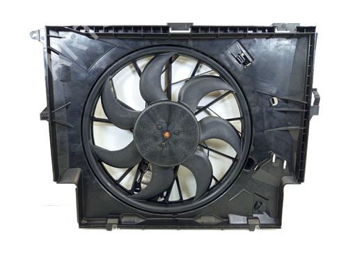 Used Radiator fan Radiator fan BMW 1 Coupe (E82) 120 d (177 hp) 25006100 25006100