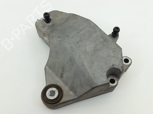 Used Engine mount Engine mount MERCEDES-BENZ CLA Coupe (C117) CLA 45 AMG 4-matic (117.352) (360 hp) 25048833 25048833