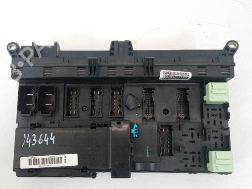 Used Fuse box Fuse box BMW X5 (E53) 3.0 i (231 hp) 21041132 21041132
