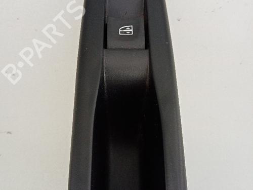 switch-renault-megane-iii-hatchback-bz01_-b3_-15-dci-bz09-bz0d-bz1w-bz29-bz14-tesq-2008-21034076 main image