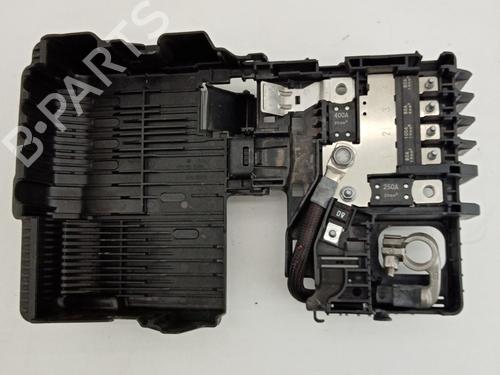 Used Fuse box Fuse box OPEL CORSA E (X15) 1.0 (08, 68) (115 hp) 21031582 21031582
