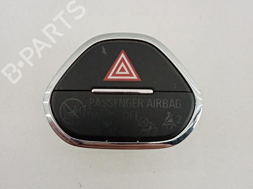 switch-opel-corsa-e-x15-10-08-68-4-piscas-2014-21031544 main image