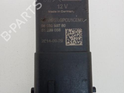 other-citroen-c4-cactus-16-bluehdi-100-9803299780-2014-21543307 main image