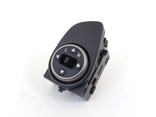 Used Mirror switch Mirror switch HYUNDAI i20 II (GB, IB) 1.0 T-GDI (101 hp) 33028160 33028160
