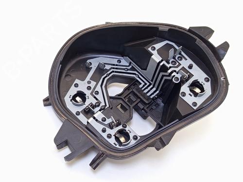 Used Lamp holder Lamp holder PEUGEOT 208 I (CA_, CC_) 1.2 VTI 82 (82 hp) 29860458 29860458